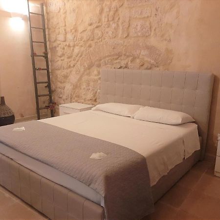 Dimora Salentina Via Scarambone Lecce Διαμέρισμα Εξωτερικό φωτογραφία
