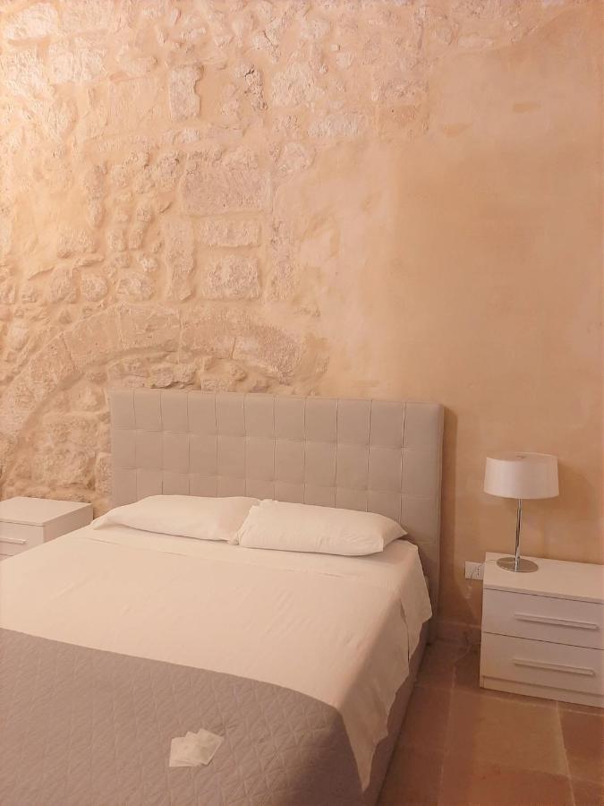 Dimora Salentina Via Scarambone Lecce Διαμέρισμα Εξωτερικό φωτογραφία