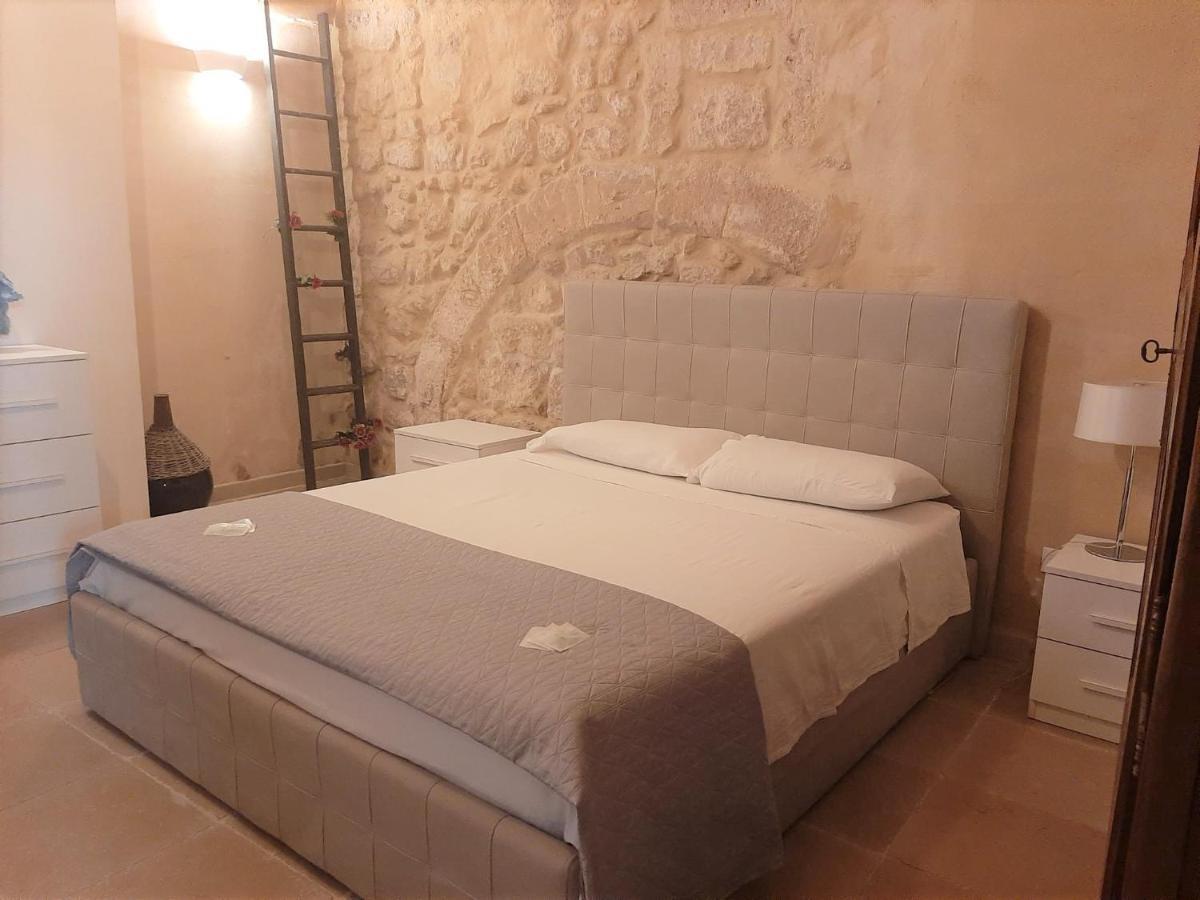Dimora Salentina Via Scarambone Lecce Διαμέρισμα Εξωτερικό φωτογραφία