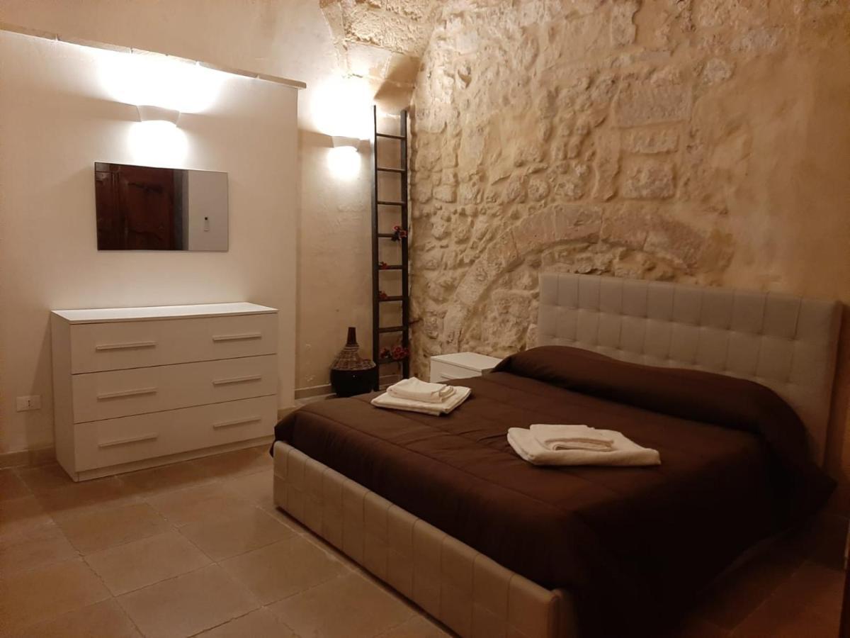 Dimora Salentina Via Scarambone Lecce Διαμέρισμα Εξωτερικό φωτογραφία